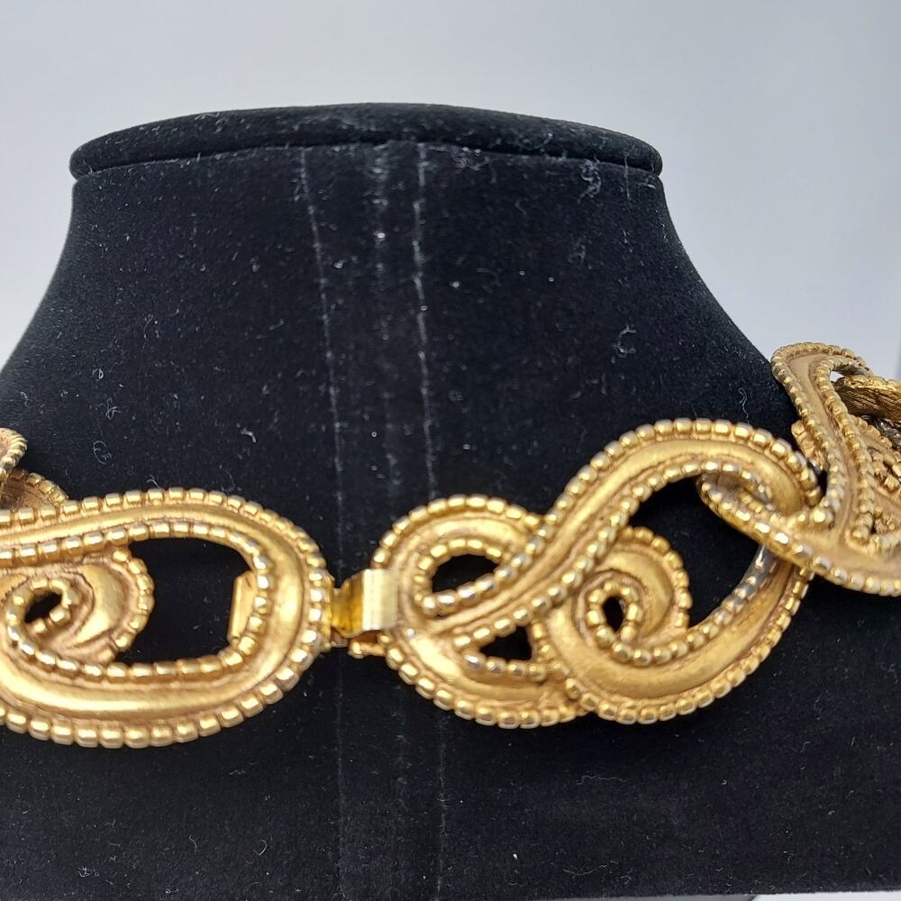 Florentine Links Statement Necklace Textured Gold Tone Ornate 18.5" Y2K Vintage - Picture 6 of 11